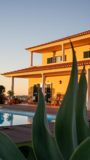 Sunset Dourado Villa